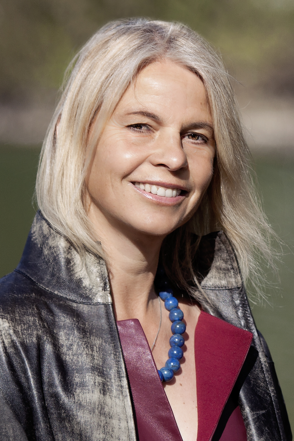 Dr. Karen Wendt